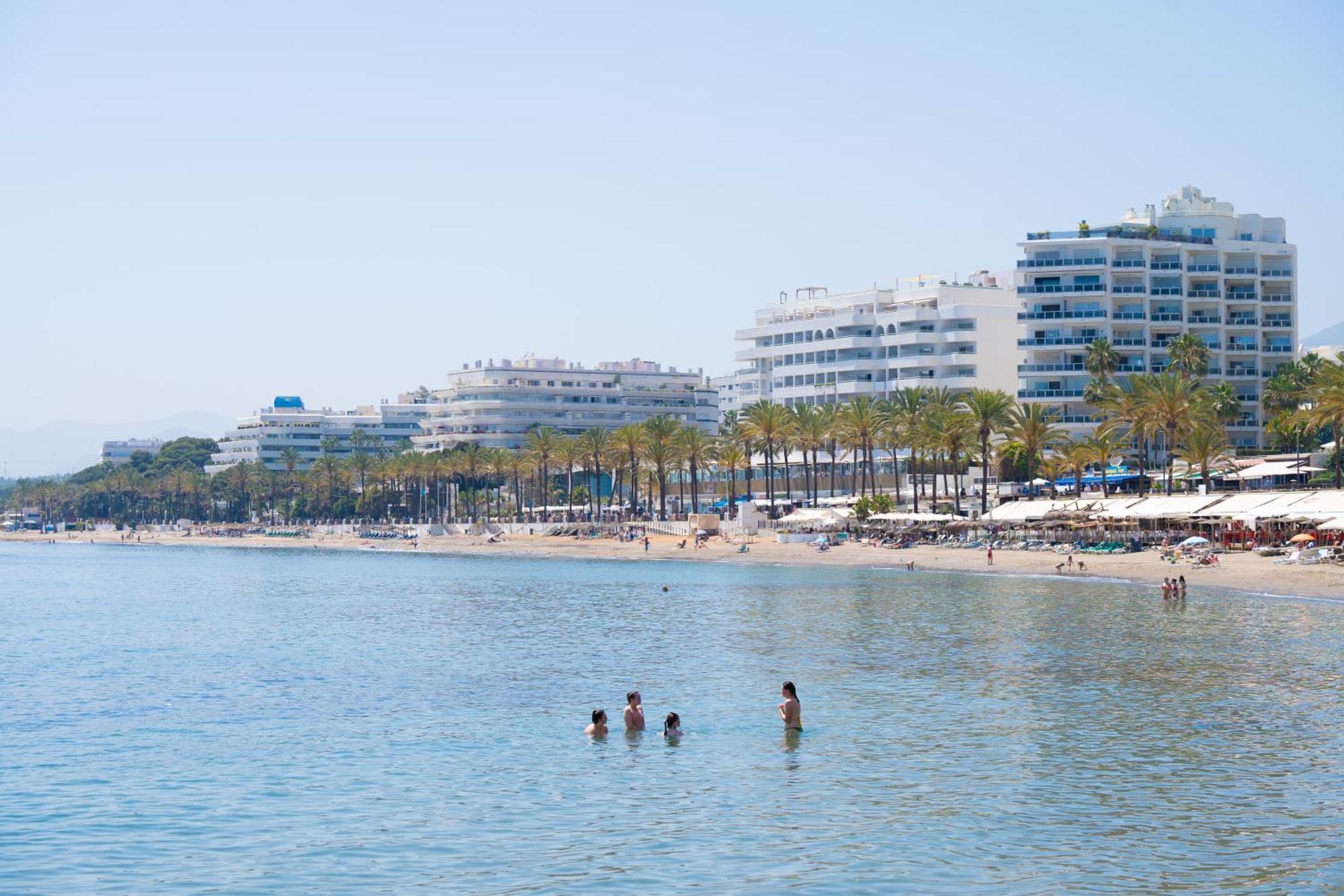 Oasis Sun Beach Costa Del Sol エステポナ エクステリア 写真